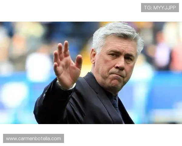 安切洛蒂战术解析：探讨如何实现战术灵活性与团队协作的完美结合